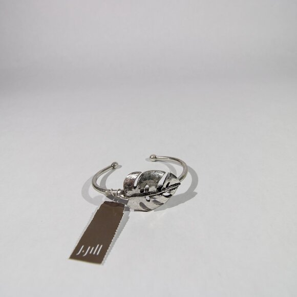 NWT J Jill Silver Tone Leaf Cuff Bracelet - Picture 2 of 6